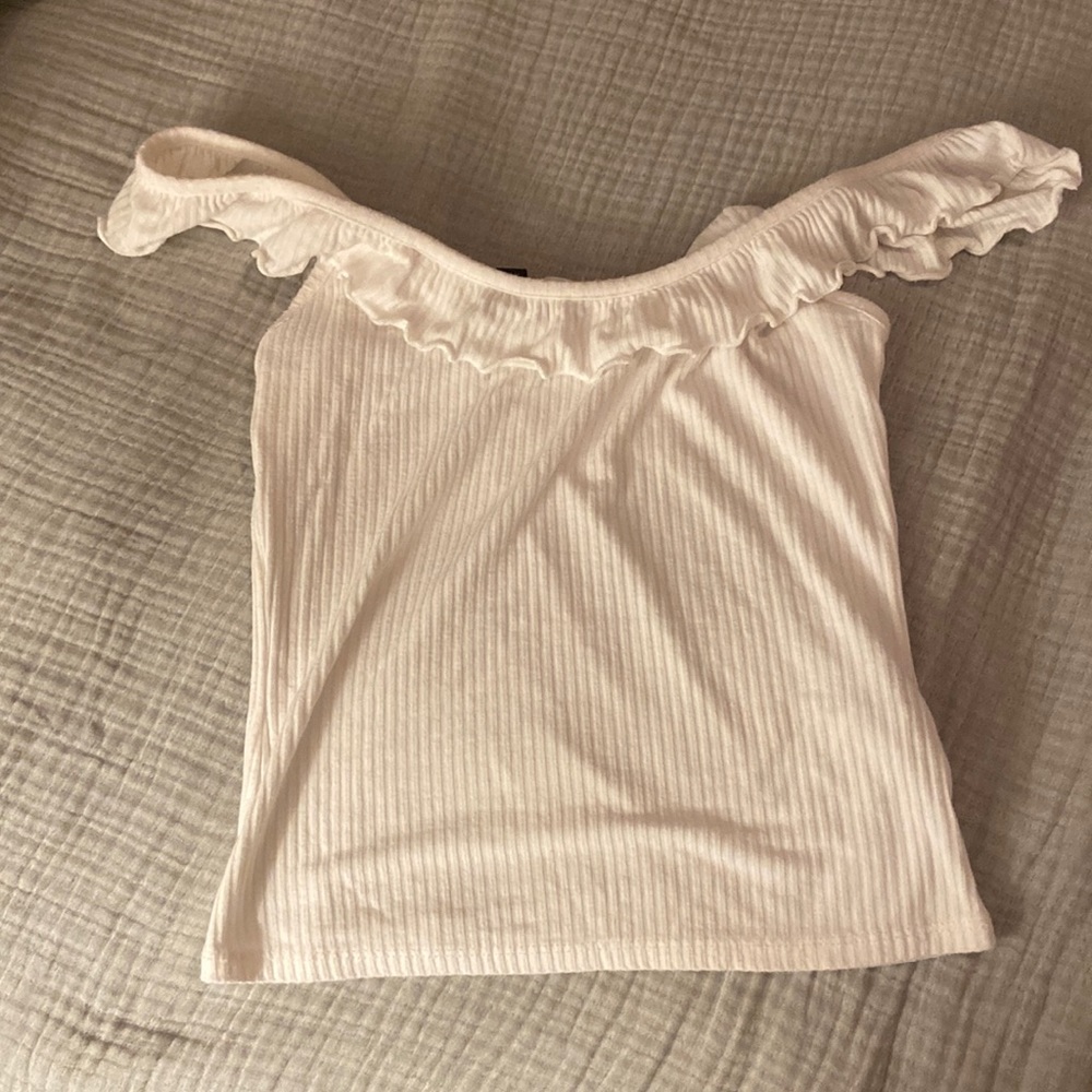 Forever 21 - Ribbed Crop Off the Shoulder White tank